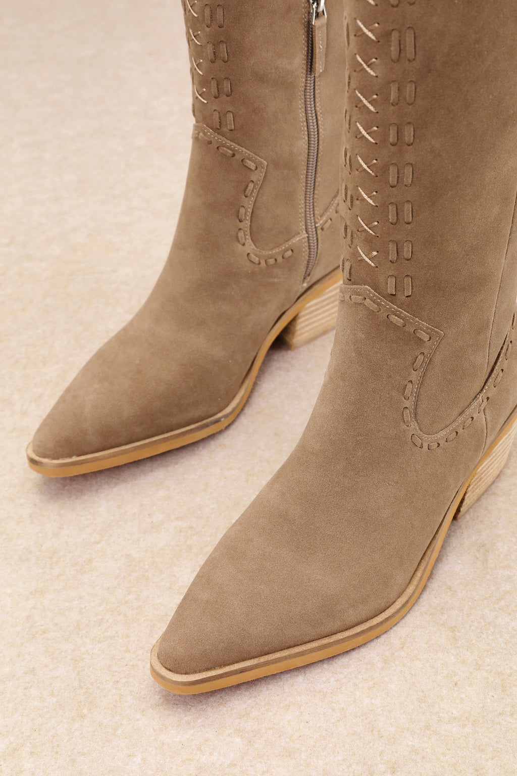 Alessia Boot in Taupe