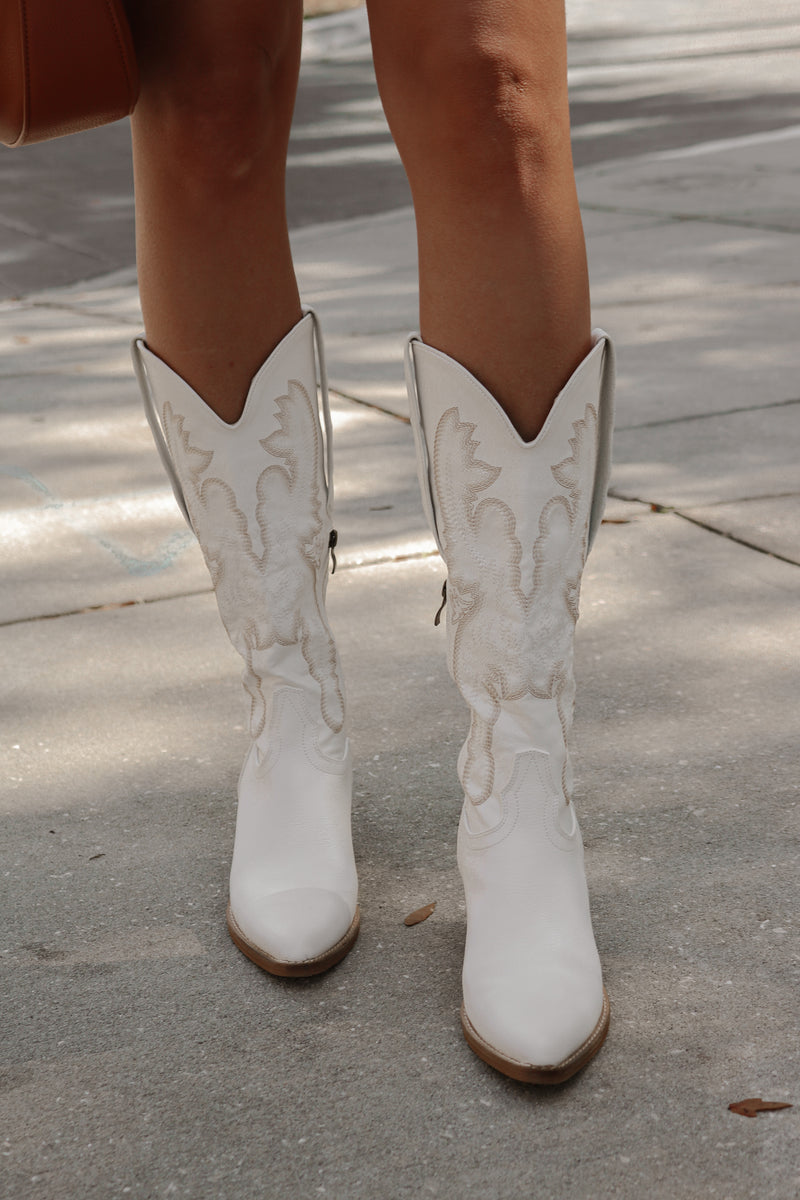 Billings Boot in White