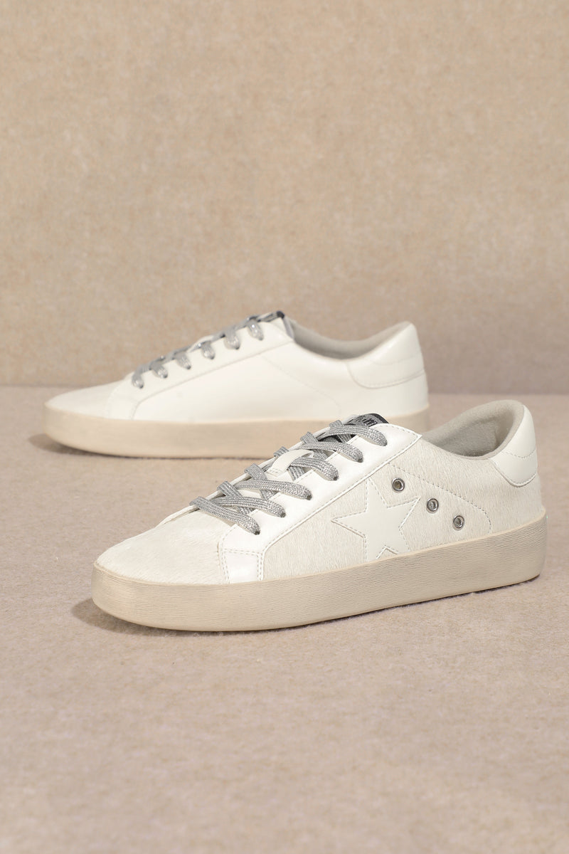 Brady Sneaker