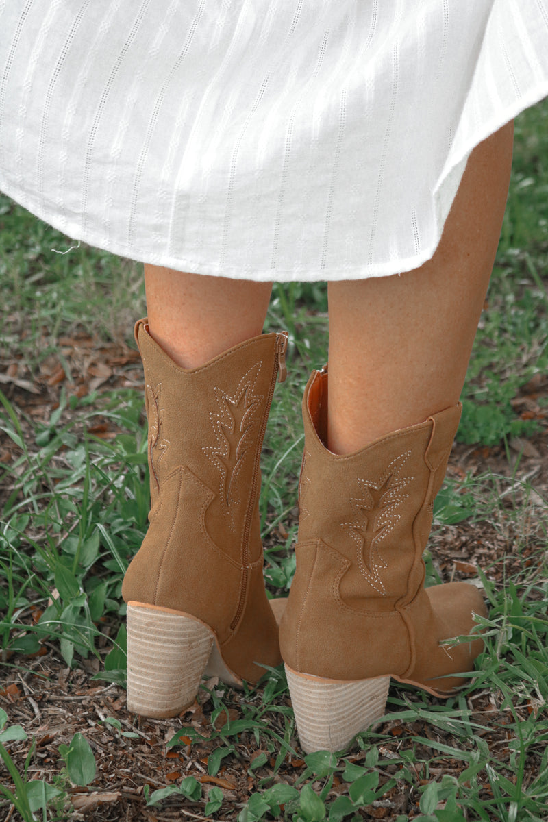 Clementine Boot in Tan