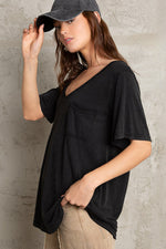 Delia T-Shirt in Black