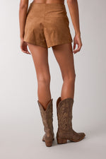 Freya Skort in Camel