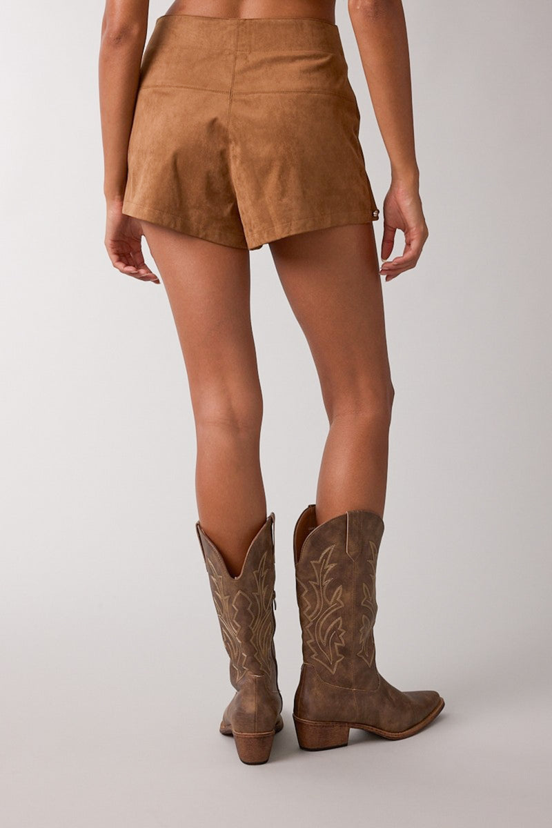 Freya Skort in Camel