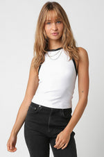On The Contrast Top in White