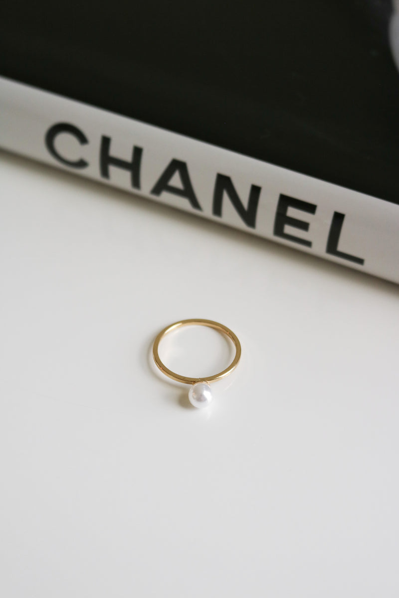 Petite Pearl Ring