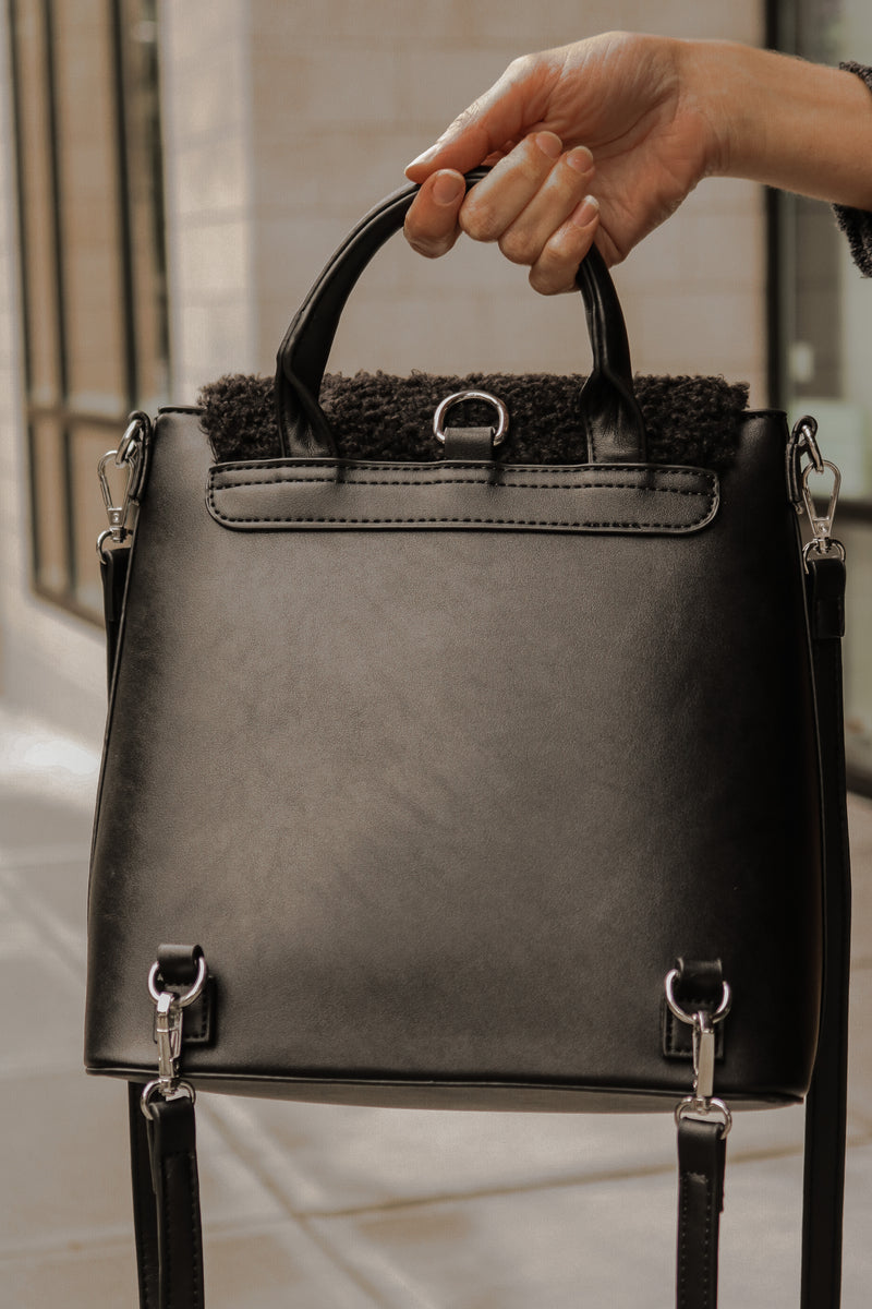 Chels Handbag in Black